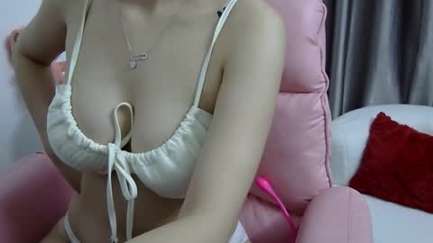 anianqueen online show from April 5, 2026, 10:23 am