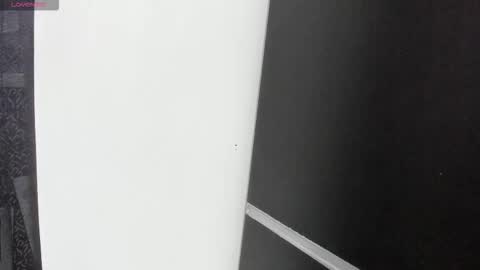 ana milena online show from November 17, 2025, 7:14 am