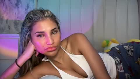 anisha online show from February 10, 2026, 10:52 am