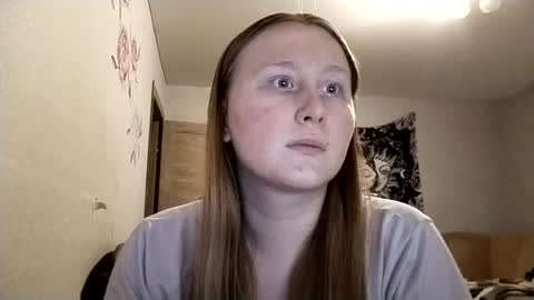 Snapshot of anika_lipps chatting on June 10, 2026, 2:01 am Anika online show from June 10, 2026, 2:01 am