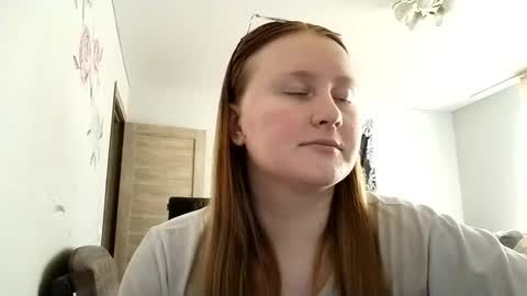 Snapshot of anika_lipps chatting on June 10, 2026, 2:05 pm Anika online show from June 10, 2026, 2:05 pm