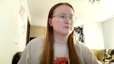 Snapshot of anika_lipps chatting on June 19, 2026, 3:49 pm Anika online show from June 19, 2026, 3:49 pm