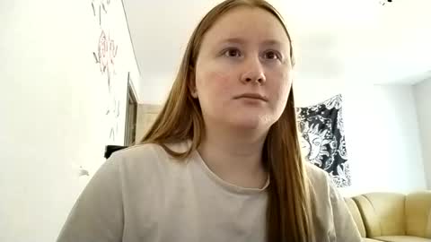 Snapshot of anika_lipps chatting on July 5, 2026, 4:07 am Anika online show from July 5, 2026, 4:07 am