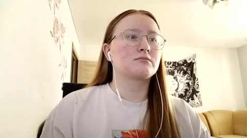 Snapshot of anika_lipps chatting on August 3, 2026, 9:37 am Anika online show from August 3, 2026, 9:37 am