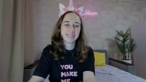 anikabloom online show from January 30, 2025, 7:18 am