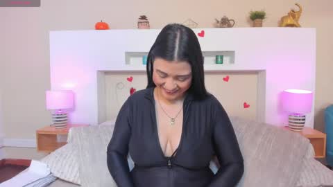 Anika Romano online show from April 16, 2026, 11:33 am