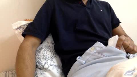 Snapshot of aniketkesari1 chatting on January 11, 2026, 1:49 pm aniketkesari1 online show from January 11, 2026, 1:49 pm