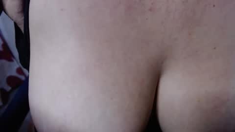 Snapshot of anilaibiza2020 chatting on April 5, 2026, 1:19 pm Anila Ibiza online show from April 5, 2026, 1:19 pm