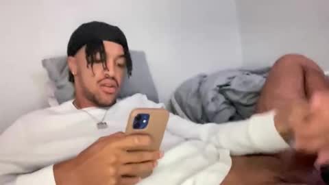 Animeboygirls online show from October 28, 2025, 3:32 am