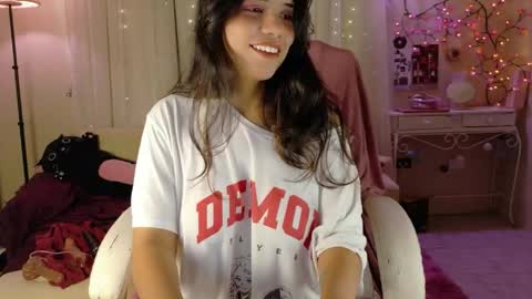 Anisahade online show from April 7, 2026, 3:56 pm