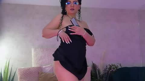 anissia teaser online show from March 25, 2026, 6:19 am