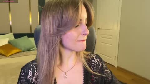 Anita online show from April 3, 2026, 1:14 am