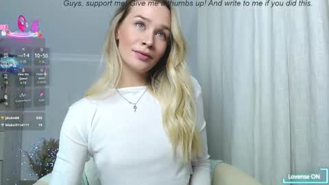 anita_delicious online show from October 23, 2025, 7:23 pm
