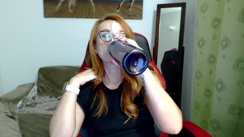 Anita Zarova online show from January 3, 2025, 8:54 pm