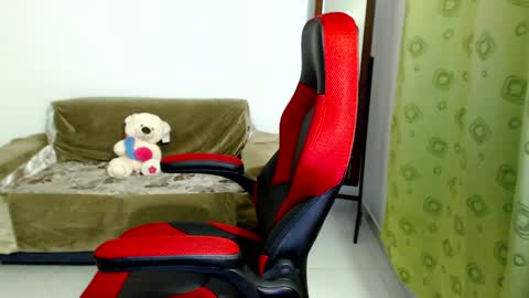 Anita Zarova online show from January 12, 2025, 10:33 pm