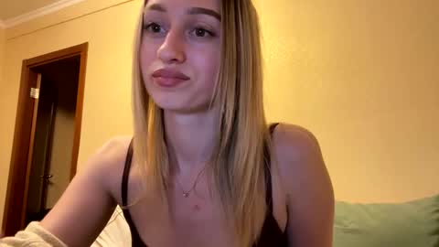 Anjelika online show from October 14, 2025, 2:51 pm