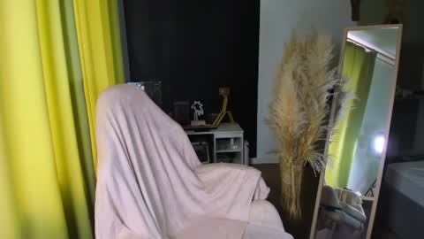 Snapshot of ann_couette chatting on July 22, 2026, 1:14 pm Im Ann welcome in my room PVT is open online show from July 22, 2026, 1:14 pm