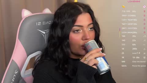 Anna online show from April 18, 2026, 5:33 am