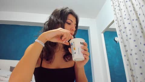 Anna online show from February 3, 2025, 7:18 am