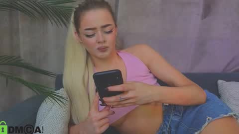 Anna online show from November 6, 2025, 2:51 pm