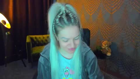 Snapshot of anna_snow9 chatting on April 27, 2026, 5:49 am anna_snow9 online show from April 27, 2026, 5:49 am