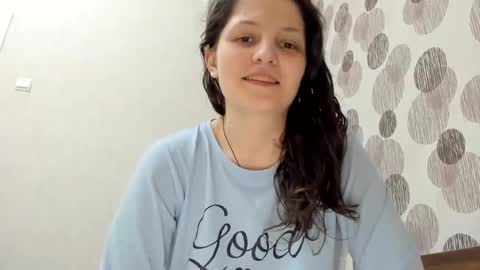 Snapshot of annaahcharm chatting on January 7, 2025, 9:18 am annaahcharm online show from January 7, 2025, 9:18 am