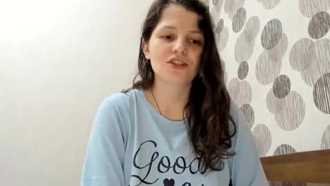Snapshot of annaahcharm chatting on February 19, 2025, 4:33 pm annaahcharm online show from February 19, 2025, 4:33 pm