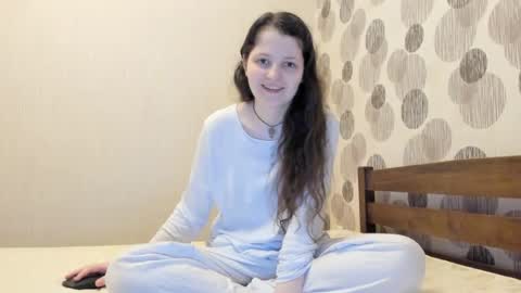 annaahcharm online show from July 6, 2026, 6:32 pm
