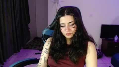 Snapshot of annacrow chatting on June 20, 2026, 2:47 am Anna online show from June 20, 2026, 2:47 am