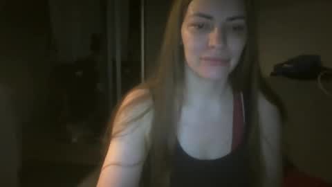 annadiamond1 online show from September 28, 2025, 9:31 pm