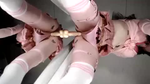 Anna Evodees  online show from December 8, 2024, 8:09 am