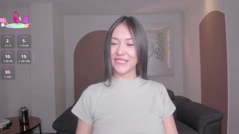 annahoffman_ online show from September 17, 2025, 12:29 pm