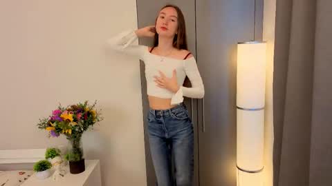 Snapshot of annamarie_foryou chatting on September 11, 2025, 6:13 am Holly Molly Im Polly online show from September 11, 2025, 6:13 am