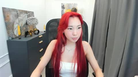 Snapshot of annareyli chatting on May 8, 2026, 11:15 am Anna online show from May 8, 2026, 11:15 am