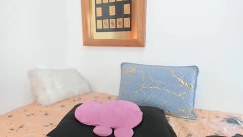 anna online show from March 4, 2025, 5:13 pm