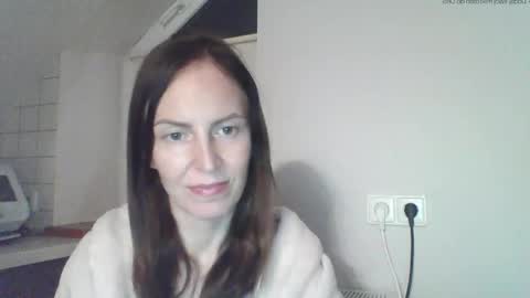 Anna online show from May 17, 2026, 7:43 pm