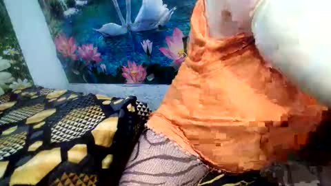 Snapshot of annaxgoldx chatting on May 13, 2026, 8:23 am AnnaxGoldX online show from May 13, 2026, 8:23 am