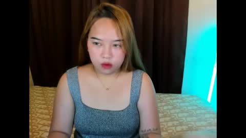 Snapshot of anne_licous chatting on May 30, 2026, 2:41 am Anne online show from May 30, 2026, 2:41 am