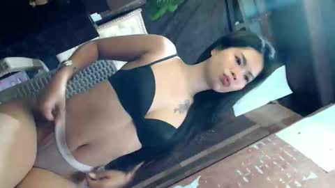 Snapshot of anne_stephy chatting on February 26, 2026, 12:15 pm anne stephy online show from February 26, 2026, 12:15 pm