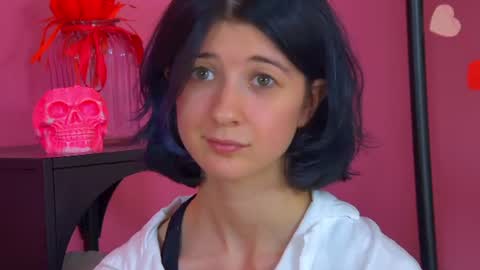 Snapshot of anneavelin chatting on July 10, 2026, 9:23 am Anne online show from July 10, 2026, 9:23 am