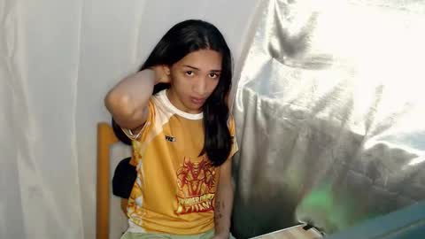 Snapshot of annebisyosa_angela chatting on January 9, 2026, 7:22 am annebisyosa_angela online show from January 9, 2026, 7:22 am