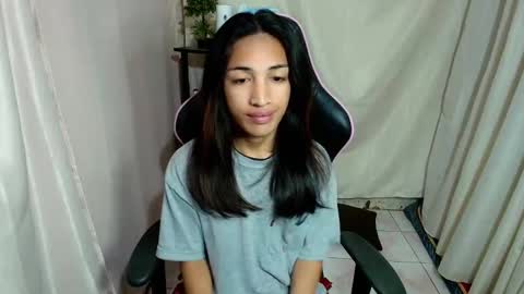 Snapshot of annebisyosa_angela chatting on January 19, 2026, 9:35 am annebisyosa_angela online show from January 19, 2026, 9:35 am