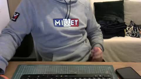 annecylake online show from January 30, 2025, 5:49 pm