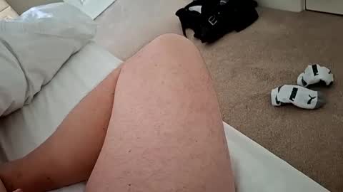 Snapshot of annesfeet chatting on January 21, 2025, 2:05 pm Annesfeet online show from January 21, 2025, 2:05 pm