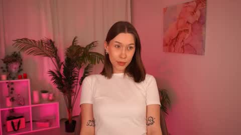  Anna  online show from November 17, 2025, 5:24 am