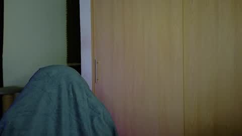 ANGEL  independent model  online show from April 6, 2026, 5:52 am