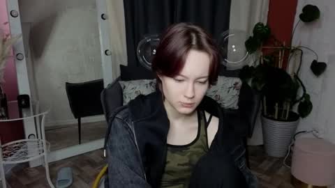 Snapshot of anni_way chatting on March 4, 2026, 12:11 pm Anni online show from March 4, 2026, 12:11 pm