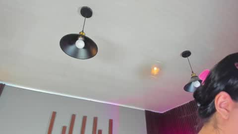 annie_barozzi online show from November 2, 2025, 1:24 pm