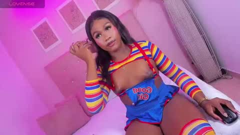 annie_dolce_ online show from October 30, 2025, 10:43 pm