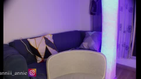 JEANNE no olvides seguirme dont forget follow me  uu online show from March 4, 2026, 11:55 pm